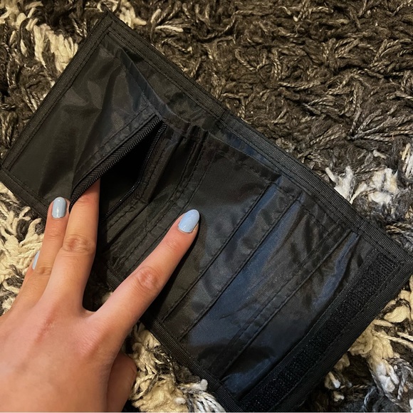 Camo Wallet Mens Camouflage Velcro Black Zipper Tri Fold - Picture 6 of 8